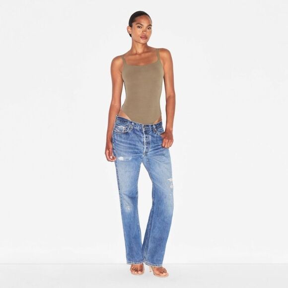 SKIMS Square Neck Bodysuit - Picture 1 of 6